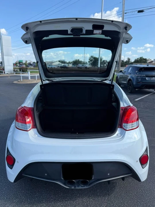 2015 Hyundai Veloster - Image 5 of 13