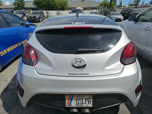 2015 Hyundai Veloster - Image 6 of 9