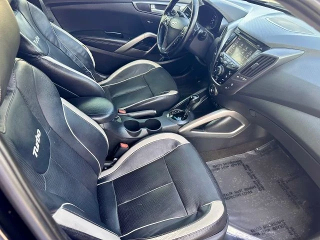 2015 Hyundai Veloster - Image 14 of 20