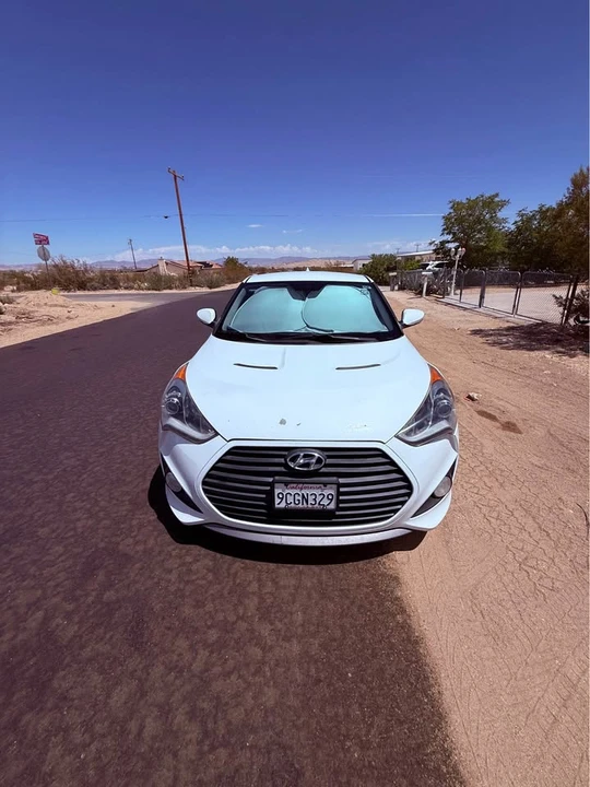 2015 Hyundai Veloster - Image 3 of 12