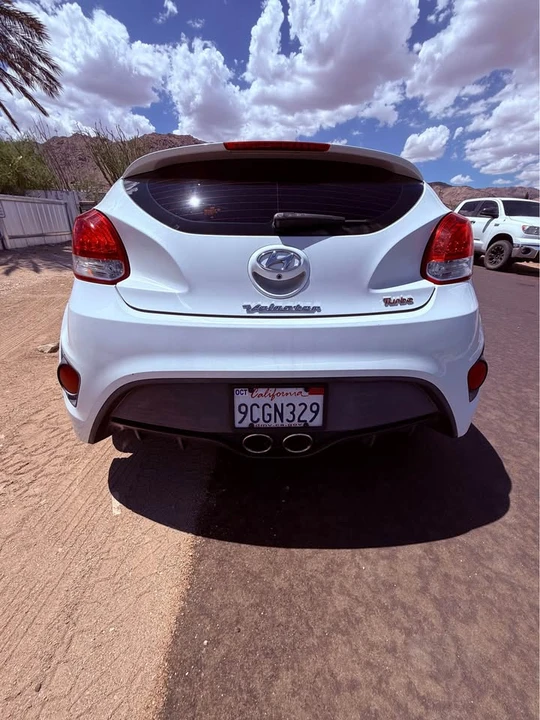 2015 Hyundai Veloster - Image 5 of 12
