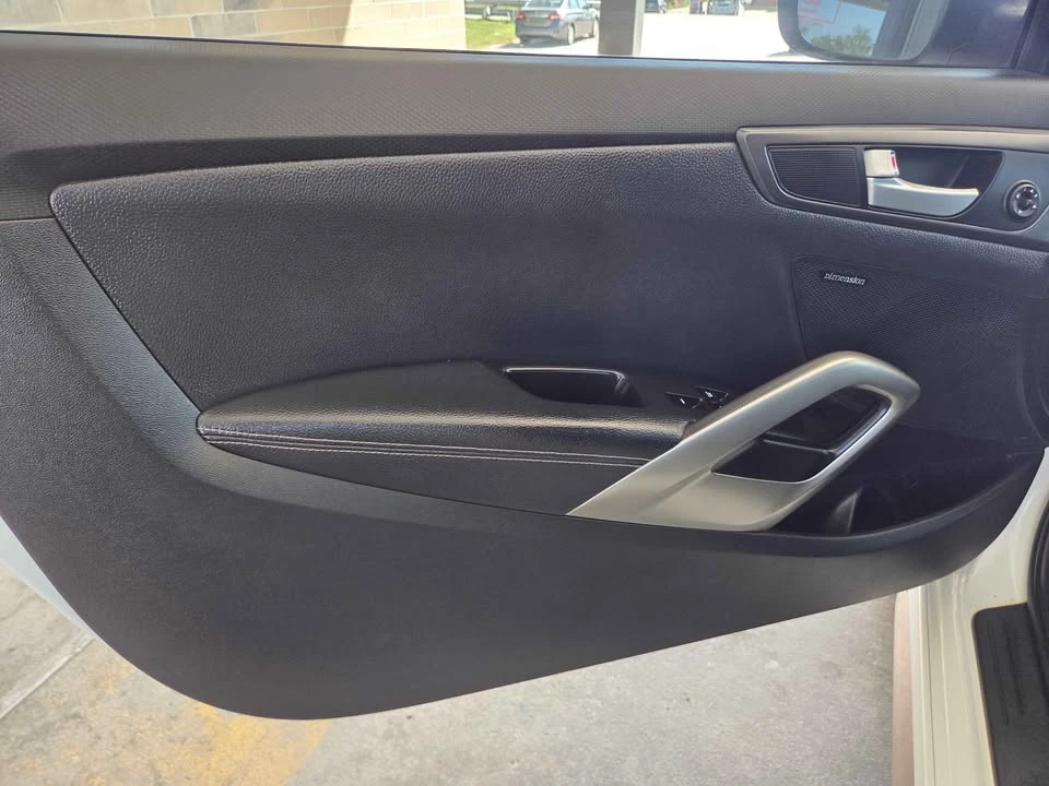 2015 Hyundai Veloster - Image 14 of 20
