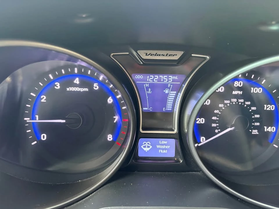 2015 Hyundai Veloster - Image 4 of 4