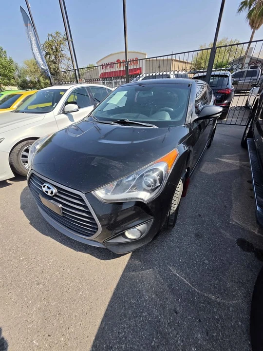 2015 Hyundai Veloster - Image 3 of 5