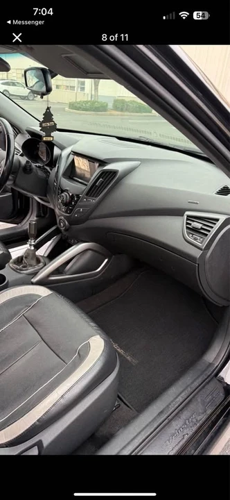 2015 Hyundai Veloster - Image 9 of 12