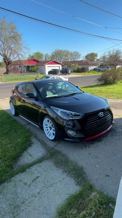 2015 Hyundai Veloster - Image 5 of 12