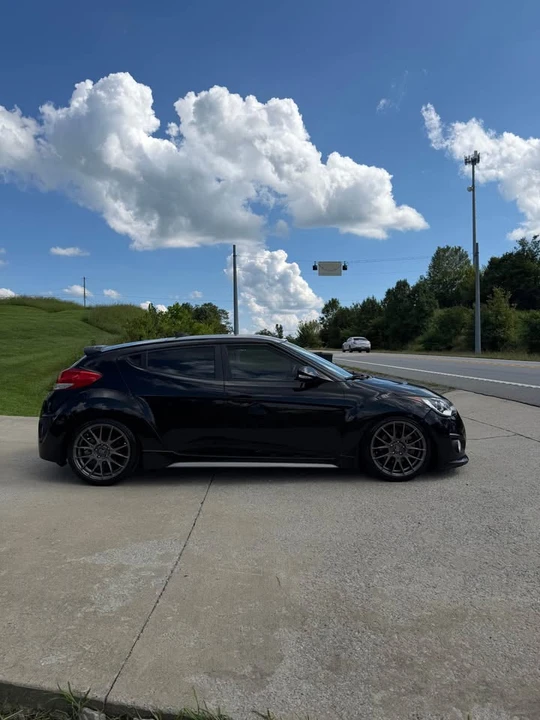 2015 Hyundai Veloster - Image 6 of 14