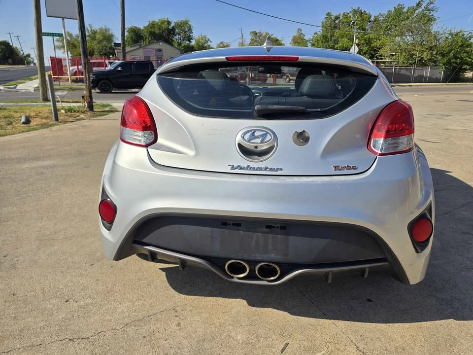 2015 Hyundai Veloster - Image 19 of 19