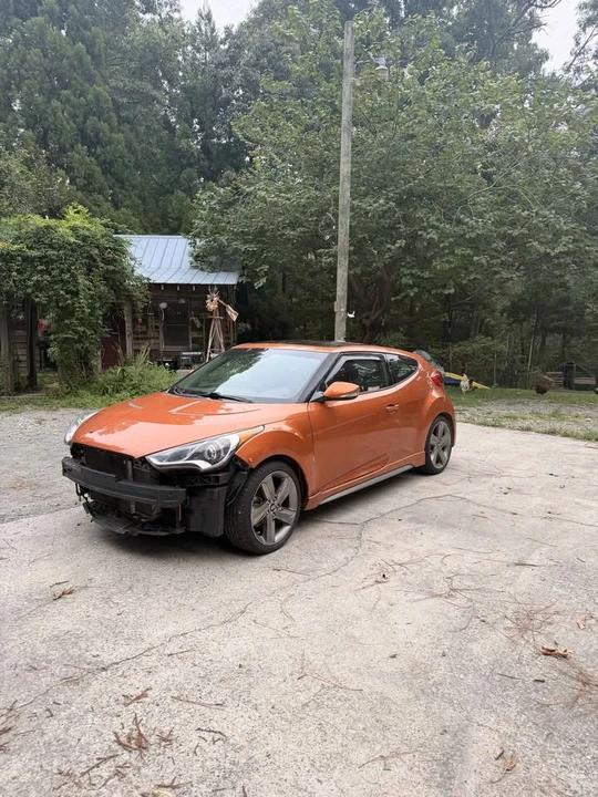 2015 Hyundai Veloster - Image 3 of 5