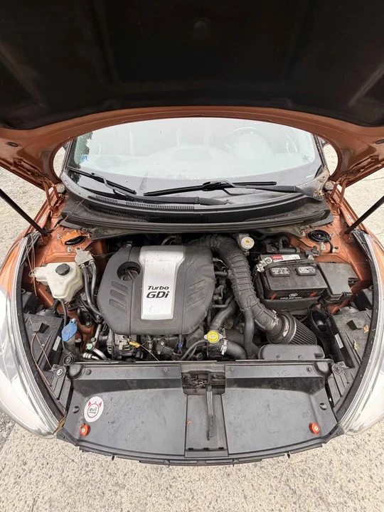 2015 Hyundai Veloster - Image 5 of 5