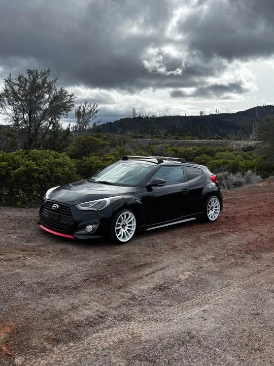 2015 Hyundai Veloster - Image 4 of 12