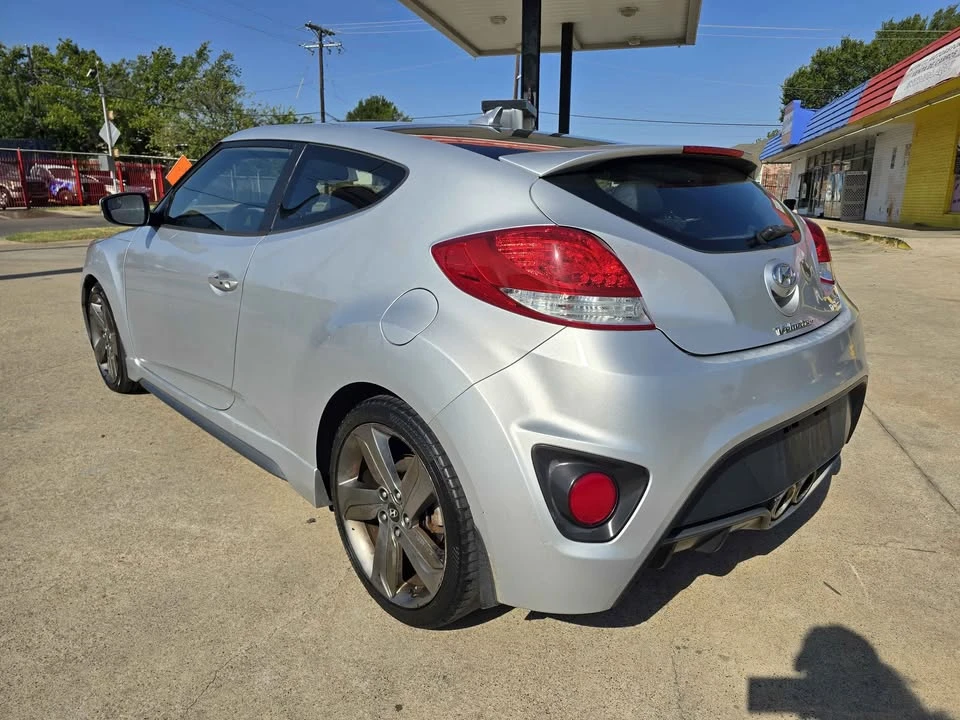 2015 Hyundai Veloster - Image 6 of 19