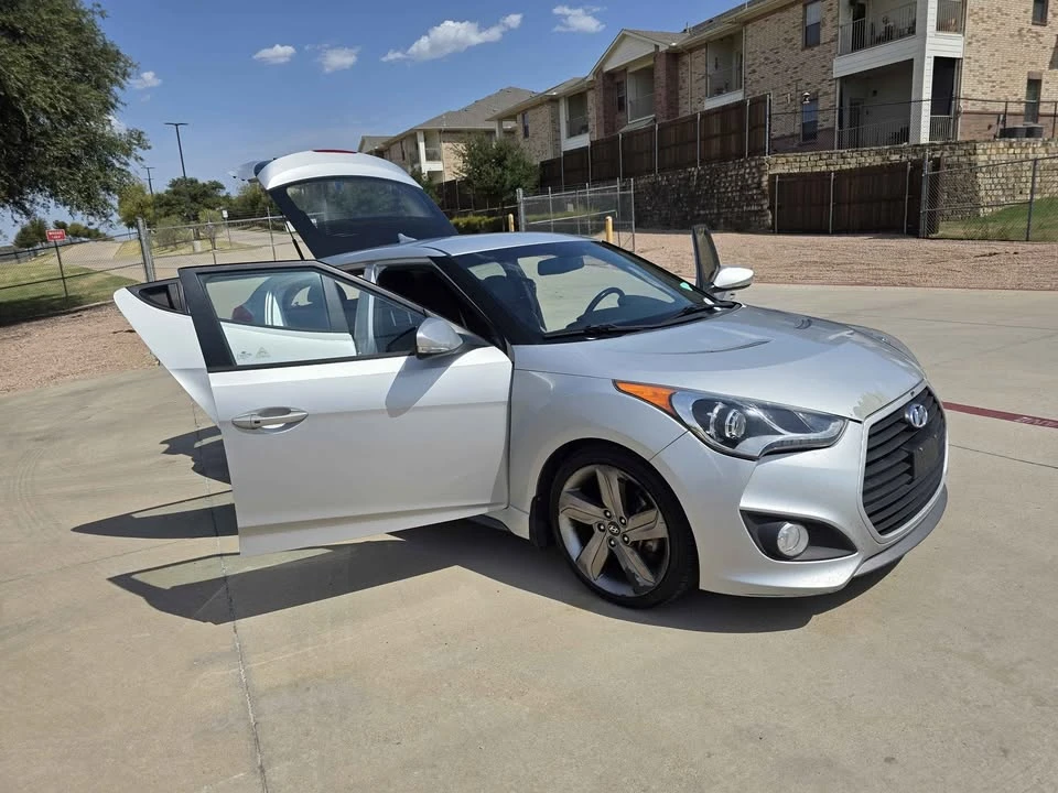 2015 Hyundai Veloster - Image 17 of 19