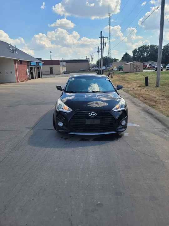 2015 Hyundai Veloster - Image 2 of 14