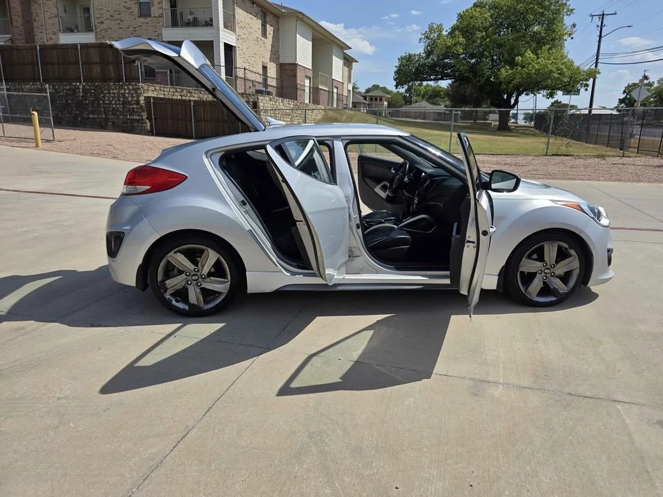 2015 Hyundai Veloster - Image 19 of 19