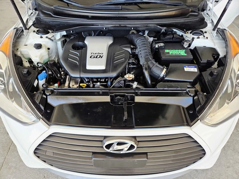 2015 Hyundai Veloster - Image 18 of 20