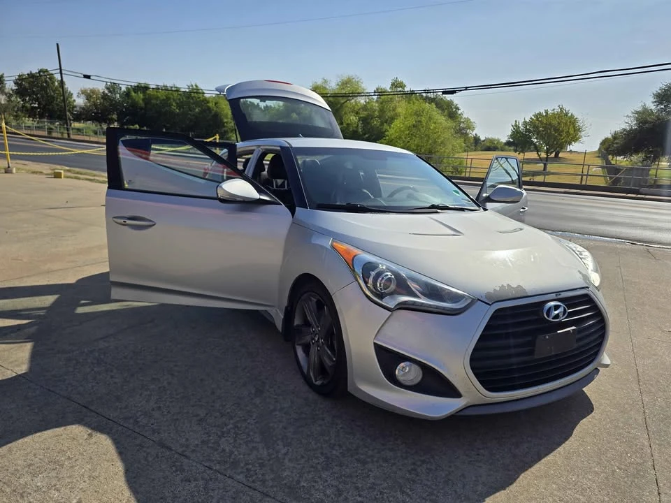 2015 Hyundai Veloster - Image 14 of 19