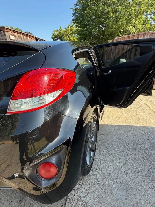 2015 Hyundai Veloster - Image 3 of 8