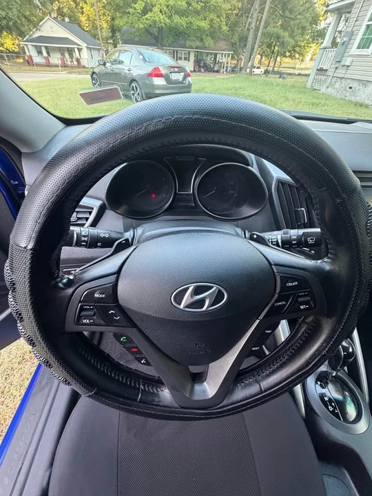 2015 Hyundai Veloster - Image 18 of 20
