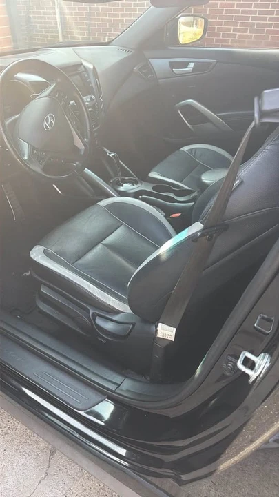 2015 Hyundai Veloster - Image 3 of 4