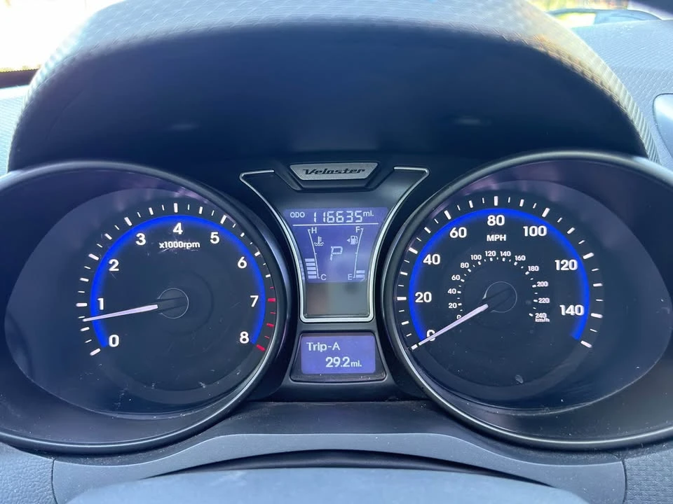2015 Hyundai Veloster - Image 5 of 13