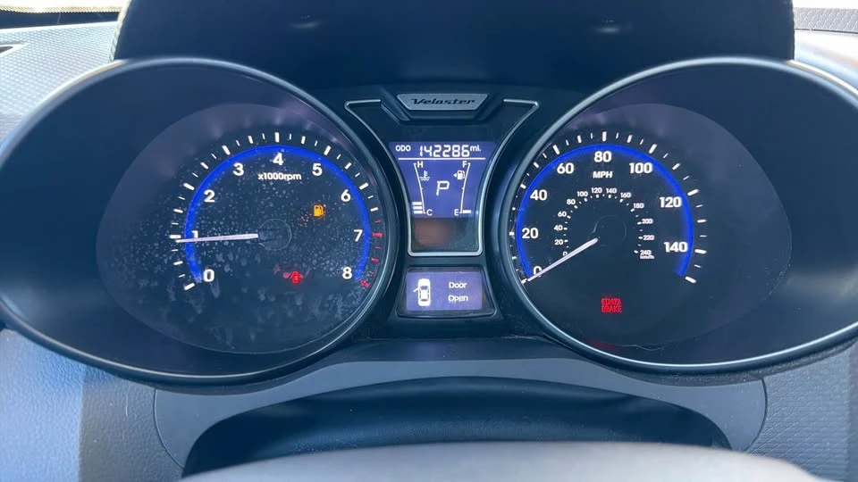 2015 Hyundai Veloster - Image 10 of 10