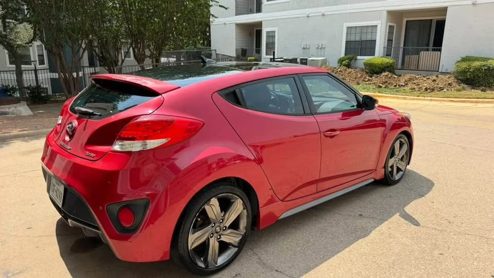 2015 Hyundai Veloster - Image 3 of 10