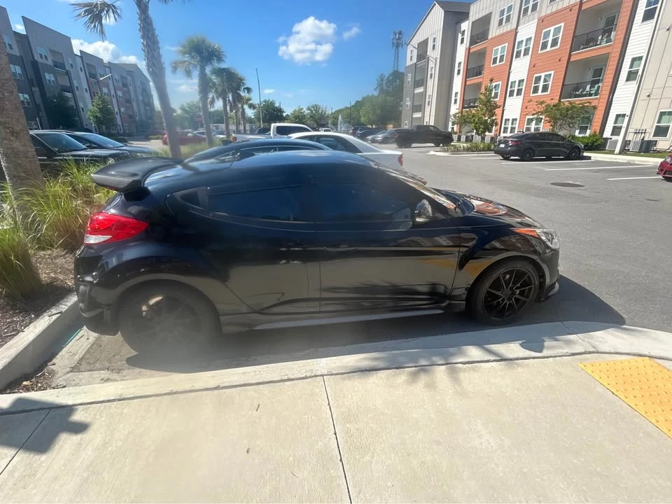 2015 Hyundai Veloster - Image 4 of 5