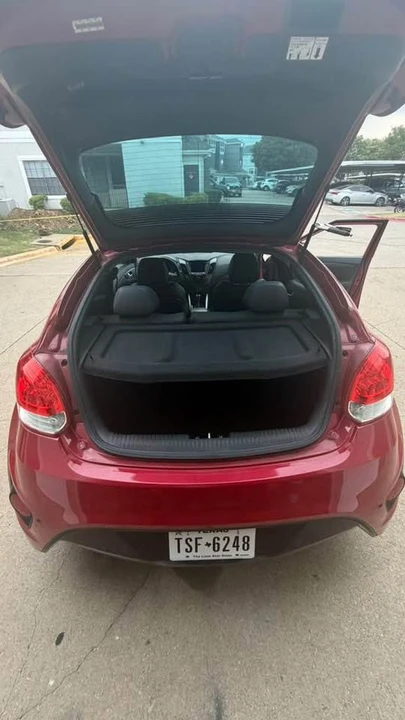 2015 Hyundai Veloster - Image 7 of 10