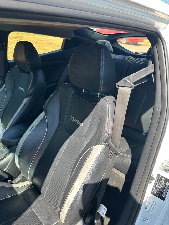 2015 Hyundai Veloster - Image 6 of 7