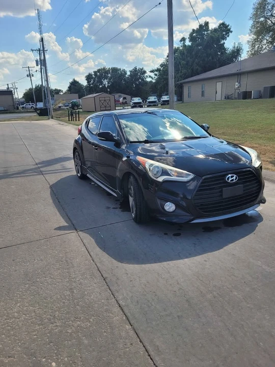 2015 Hyundai Veloster - Image 4 of 16