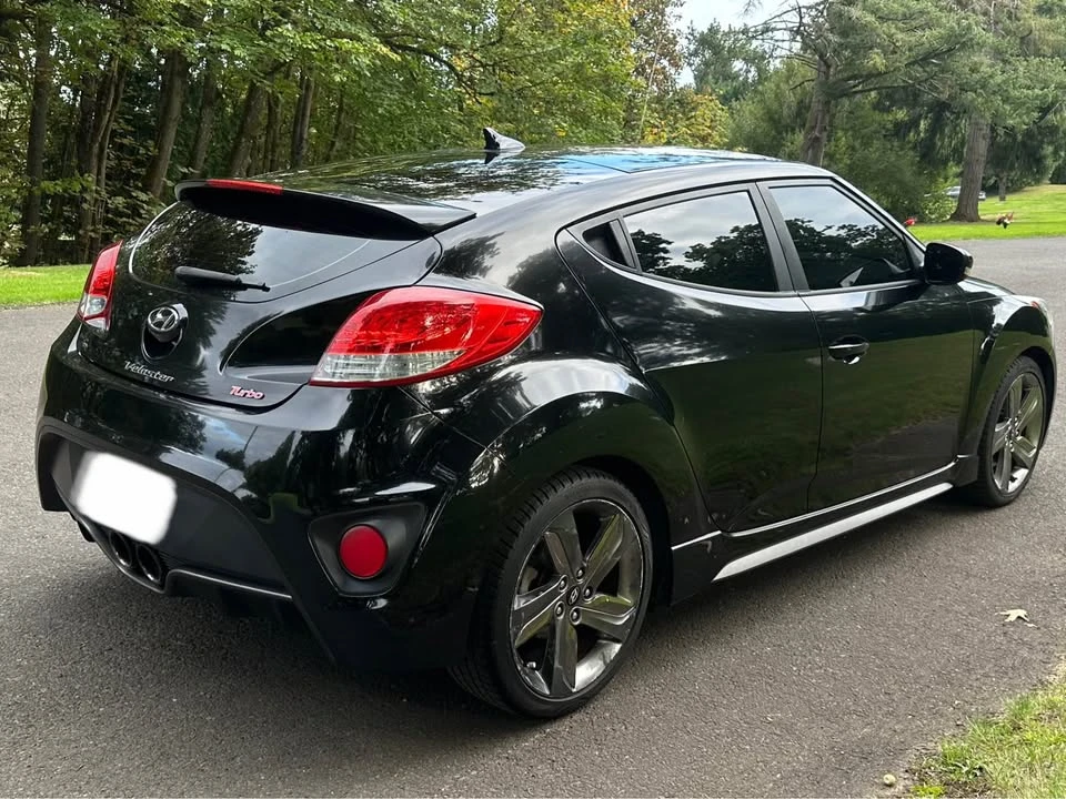 2015 Hyundai Veloster - Image 5 of 9