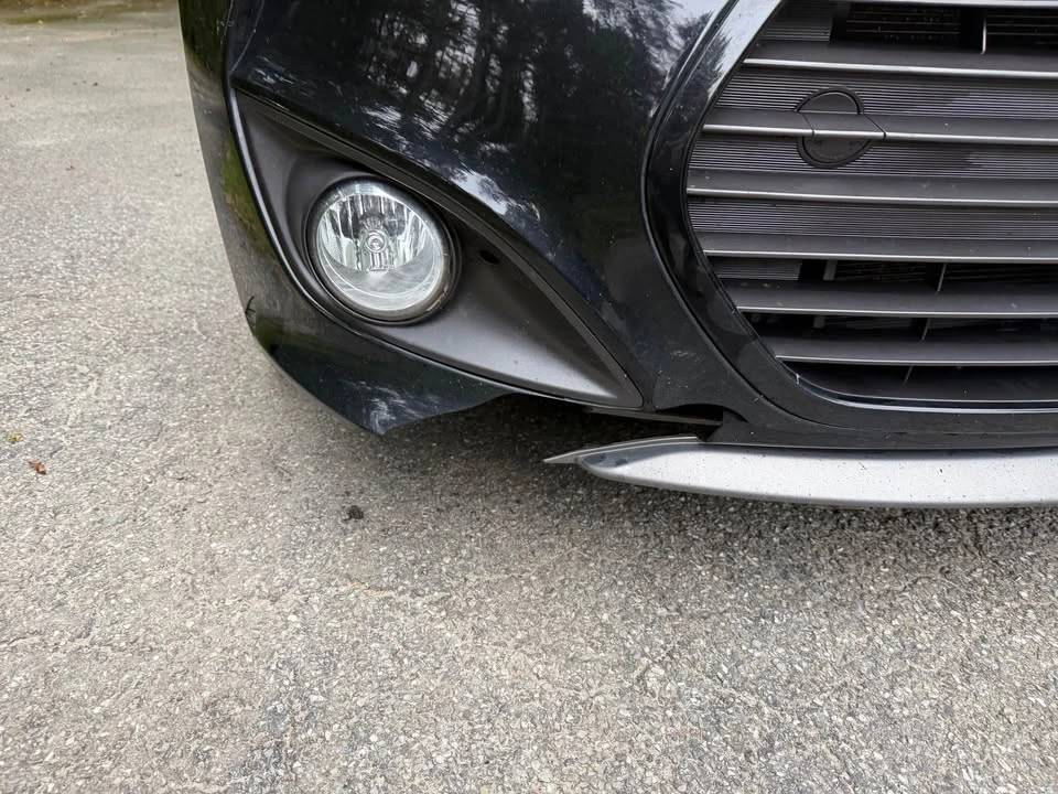 2015 Hyundai Veloster - Image 2 of 7