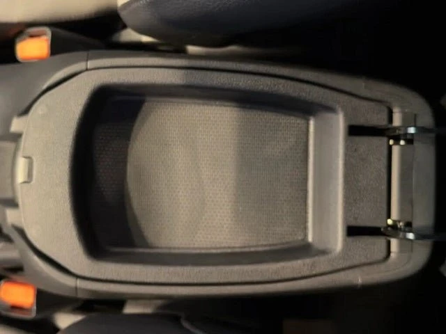 2015 Hyundai Veloster - Image 16 of 16