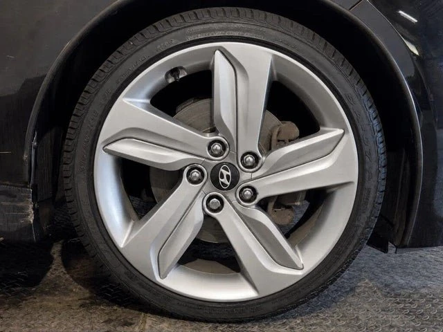 2015 Hyundai Veloster - Image 7 of 16