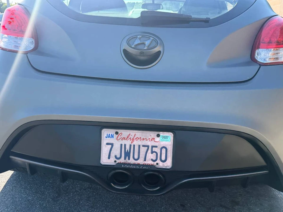 2015 Hyundai Veloster - Image 6 of 17