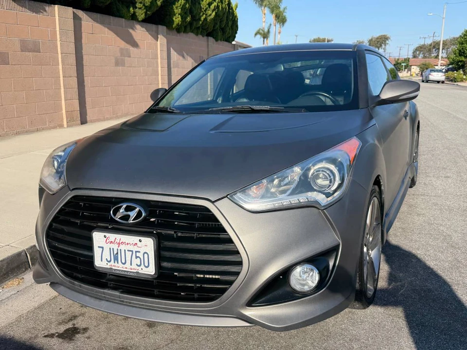 2015 Hyundai Veloster - Image 2 of 17