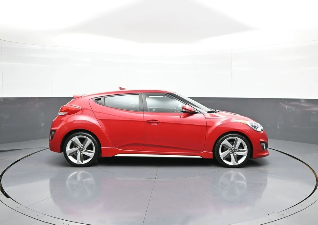 2015 Hyundai Veloster - Image 5 of 31