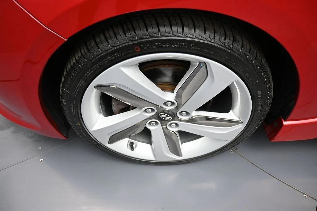 2015 Hyundai Veloster - Image 14 of 31