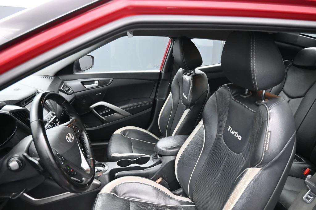 2015 Hyundai Veloster - Image 19 of 31
