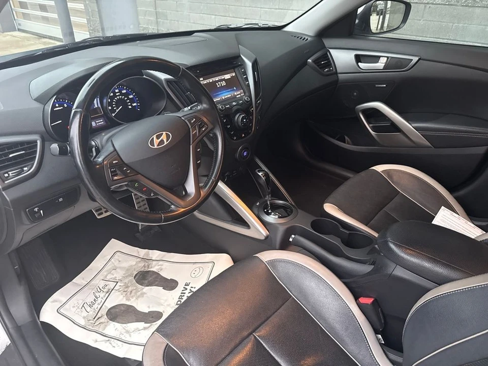 2015 Hyundai Veloster - Image 12 of 12