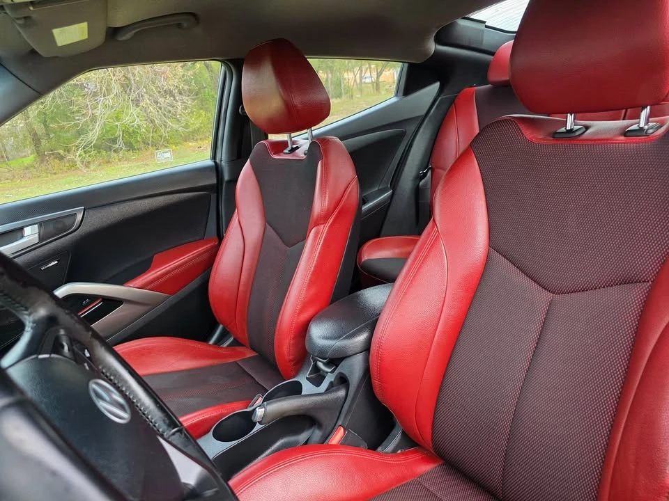2015 Hyundai Veloster - Image 9 of 13