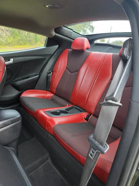 2015 Hyundai Veloster - Image 12 of 13