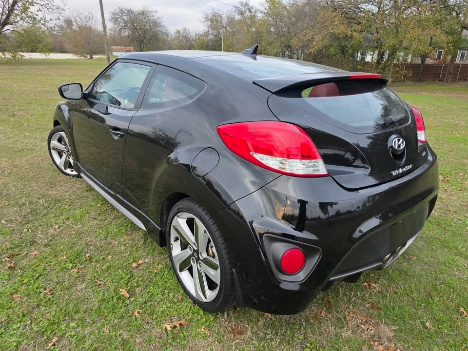 2015 Hyundai Veloster - Image 4 of 13