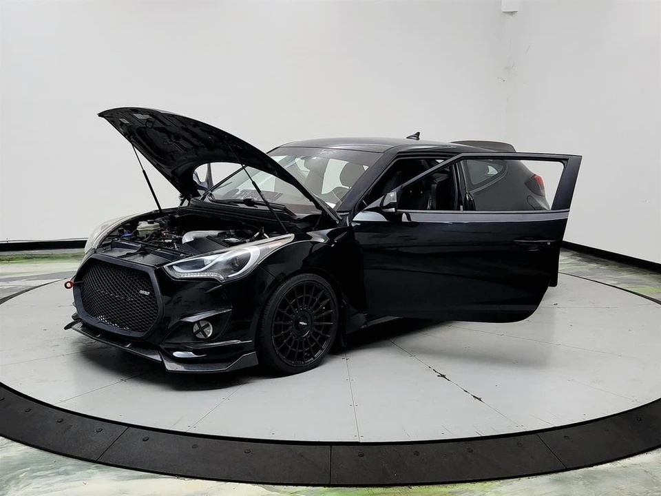 2015 Hyundai Veloster - Image 9 of 31