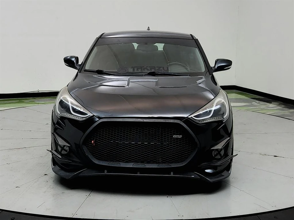 2015 Hyundai Veloster - Image 2 of 31