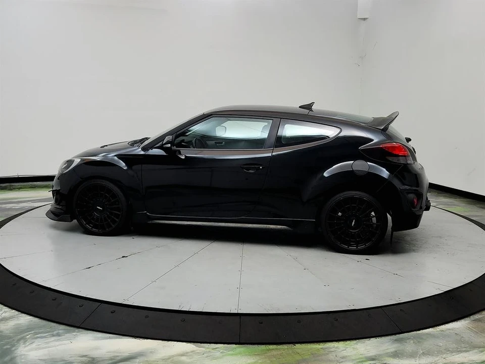2015 Hyundai Veloster - Image 8 of 31