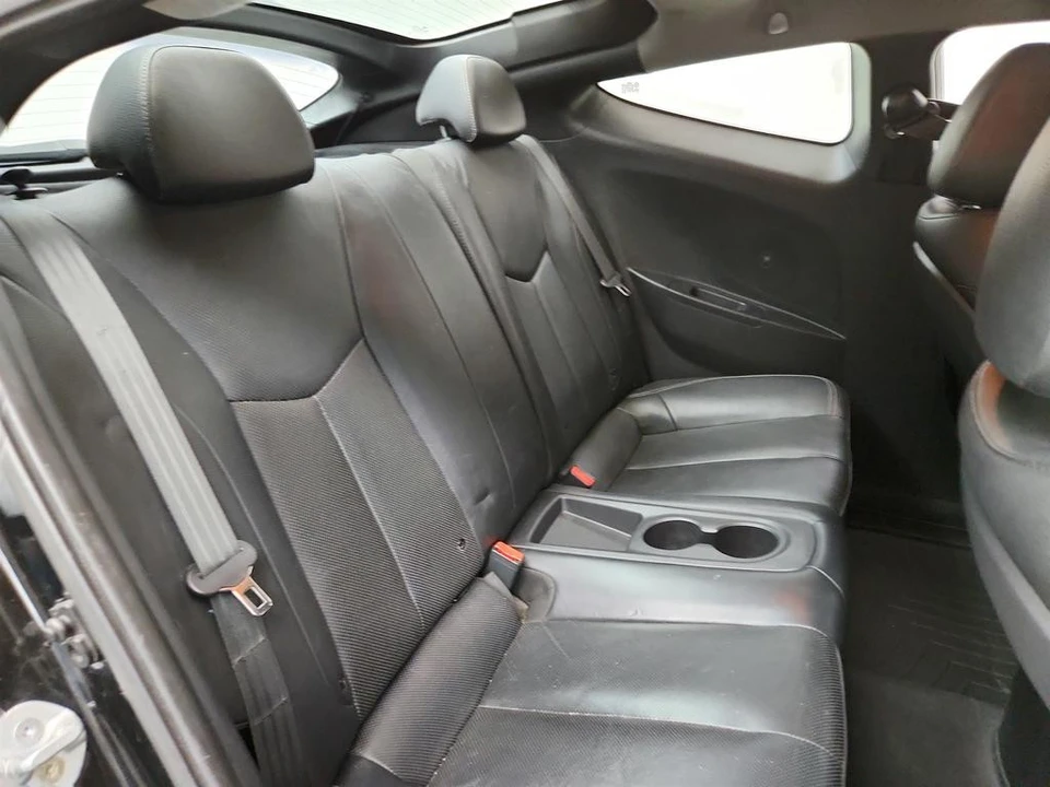 2015 Hyundai Veloster - Image 26 of 31