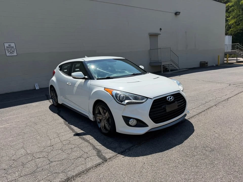 2015 Hyundai Veloster - Image 2 of 14