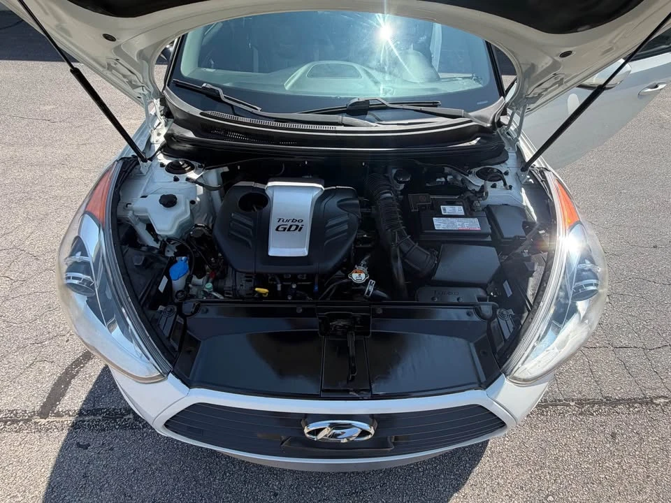 2015 Hyundai Veloster - Image 9 of 14